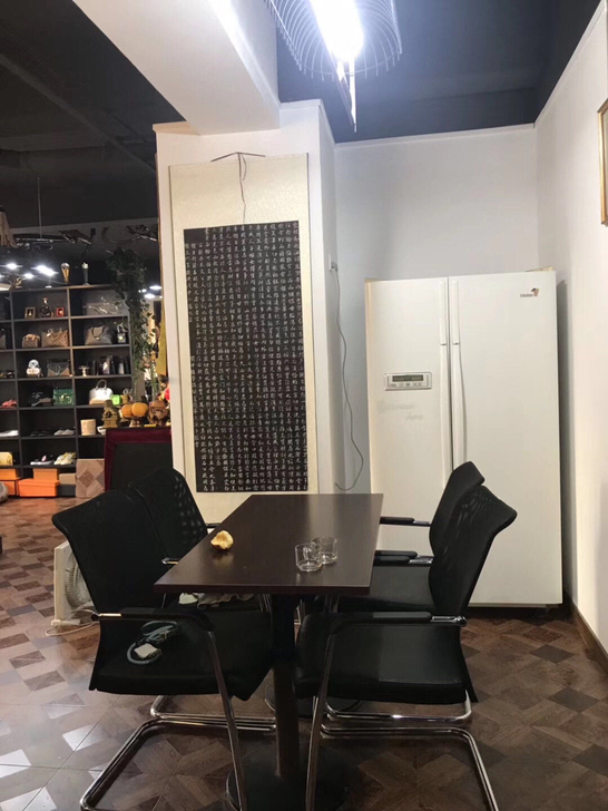 海尔大冰箱 7成新吧 特别好用 搬家了 不...