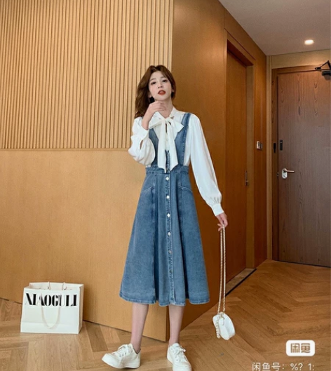 全新2022春夏款设计感小众牛仔背带裙女小...