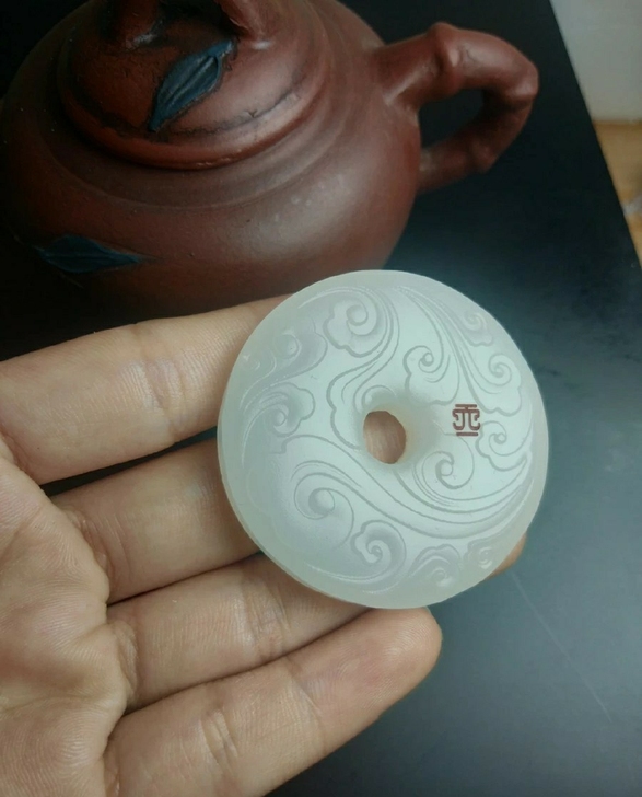 玉雕工厂倒闭剩下来一起批   新疆羊脂白玉...