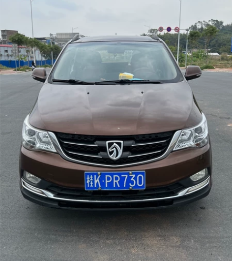 17年宝骏730 1.5L发动机  大七座...