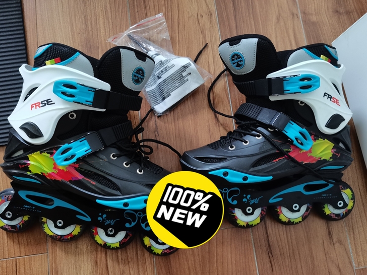 freestyle轮滑鞋，学校家轮滑社被坑...