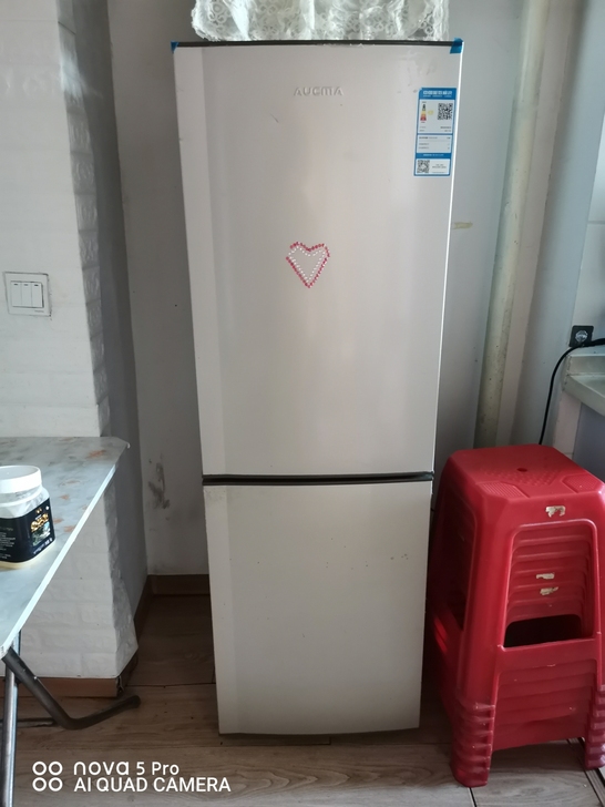 海尔冰箱，买了两年，没有维修过1680买的