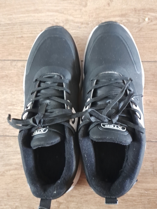 特步 九成新39号棉鞋 ， 20包邮 ，不...