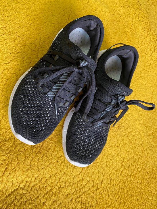 特步跑步鞋,36,超轻,不退