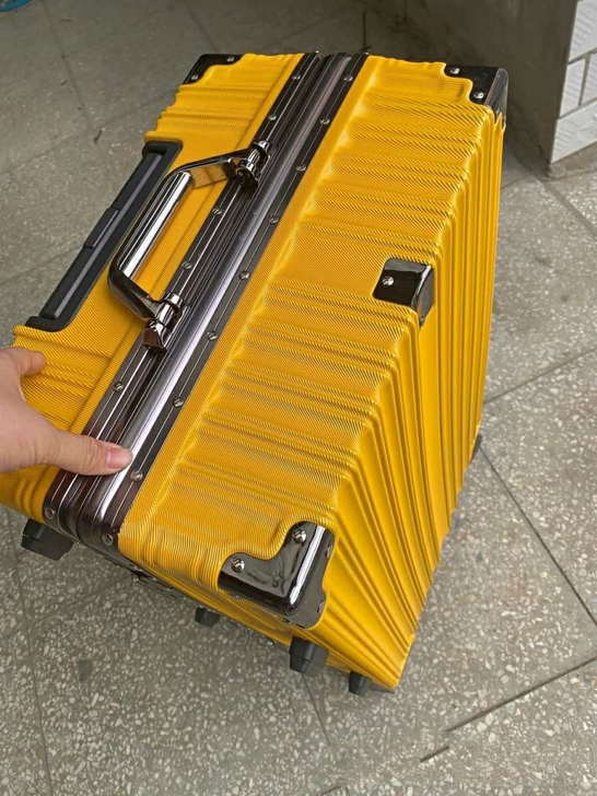 处理高档行李箱铝框26寸拉杆箱结实皮箱耐用...