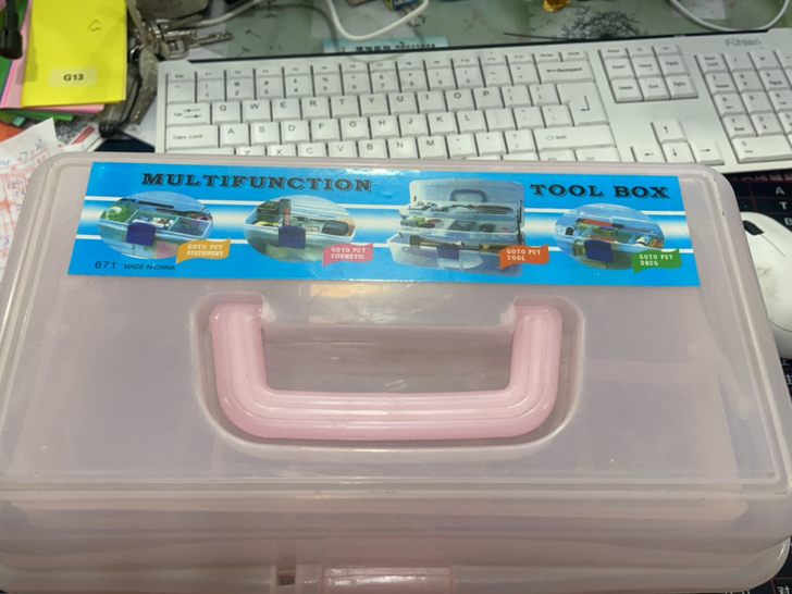 处理一批万能箱子。可当药箱，工具箱，收纳箱...