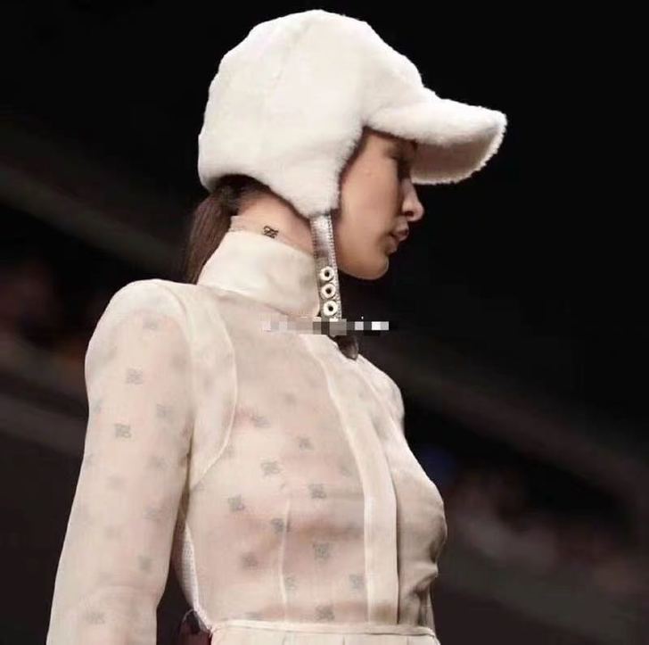 秋冬新款雷锋帽女明星网红同款加厚保暖护耳帽...