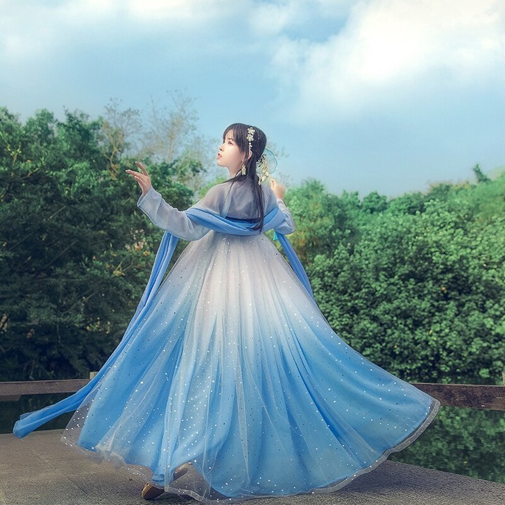 白菜价出千韵岗【辰莲鱼梦】汉服