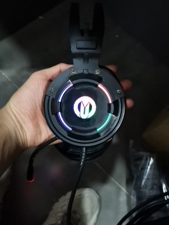 高端电竞耳机特价处理