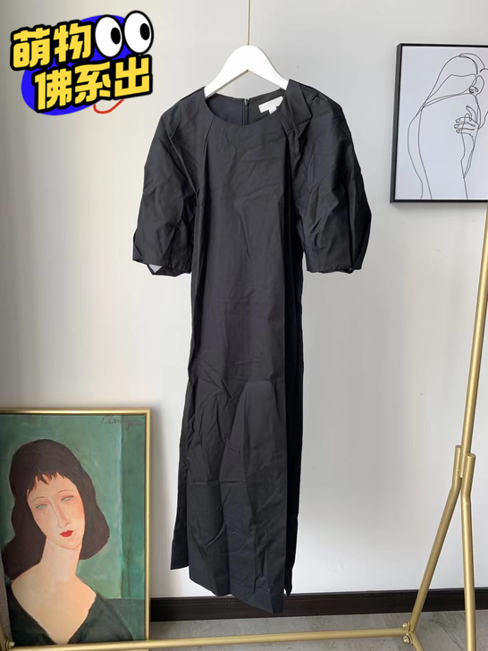 COS全新 黑色连衣裙，无吊牌不适合性冷淡...