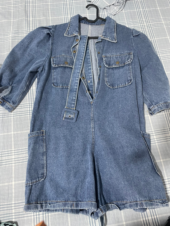 温婉同款连体裤 就好像是他推荐买的