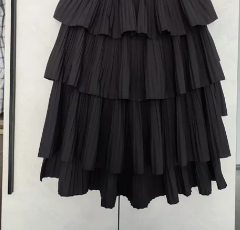 包邮蛋糕裙，黑色半身裙，百搭半身裙，裙摆前...