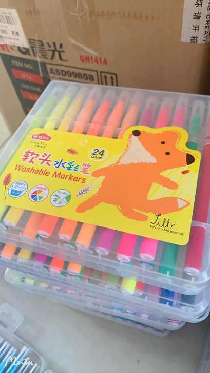 晨光大容量24色软头水彩笔盒子有瑕疵，全新...