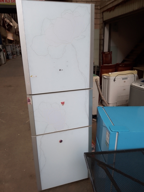 LG三开门冰箱，空间大干净好用