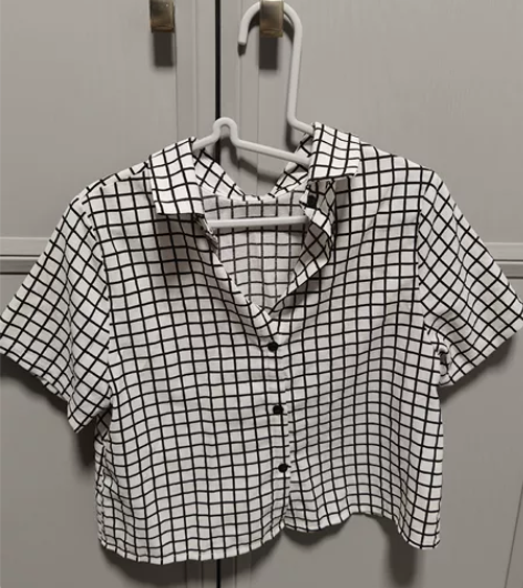 棒球小衣服，适合运动风的甜美女孩，背面一排...