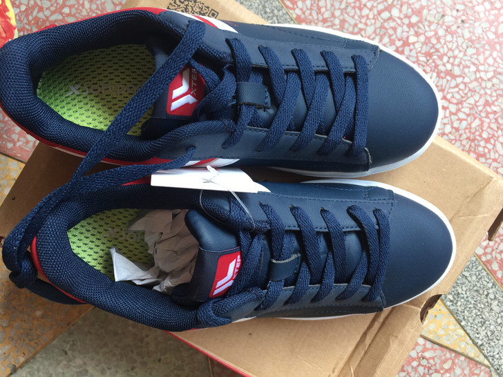 特步女子板鞋时尚##amp；pi；鞋潮流舒...