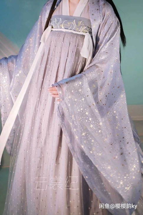 东月棠（原云裳纪）