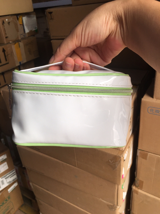 2元批发 倩碧品牌化妆包洗漱包