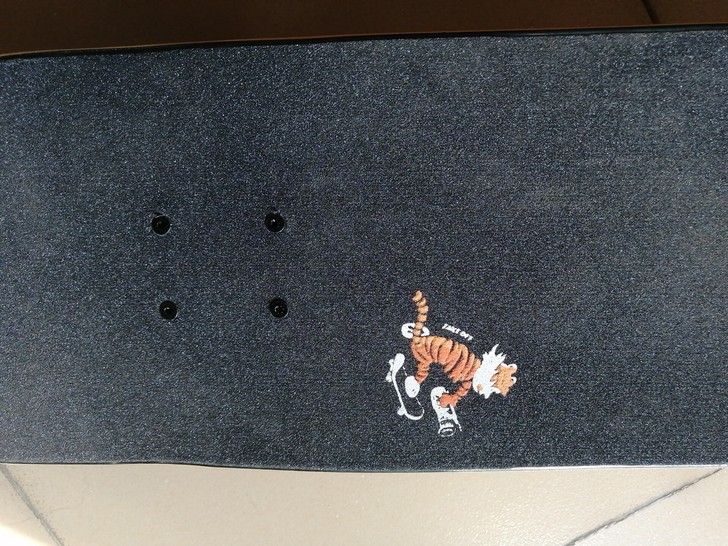 买回来就玩了一次,没时间玩就闲置着,最近断...