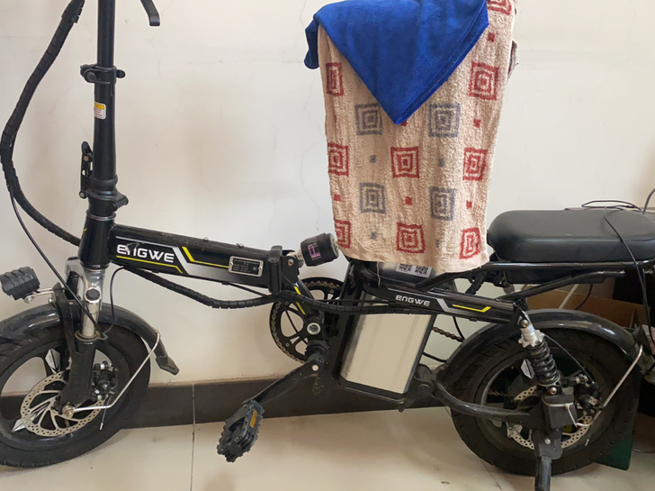 2020年买来准备跑代驾的,结果到现在一直...