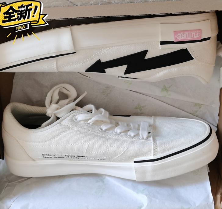 39码。特步帆布鞋