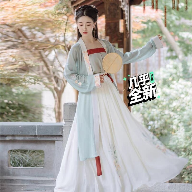 很端庄，晋制汉服  九成新 可买 可换