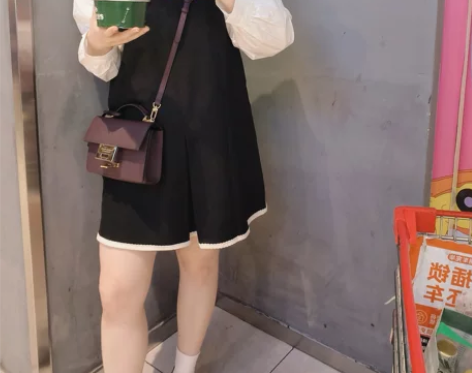 娜玉撞色白色花边小香风吊带连衣裙背心裙