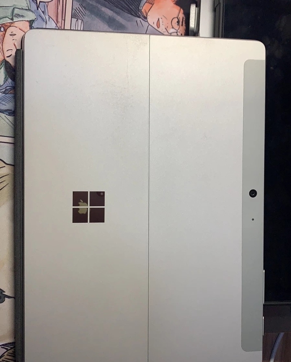 Surface go 8+125g 9成新...