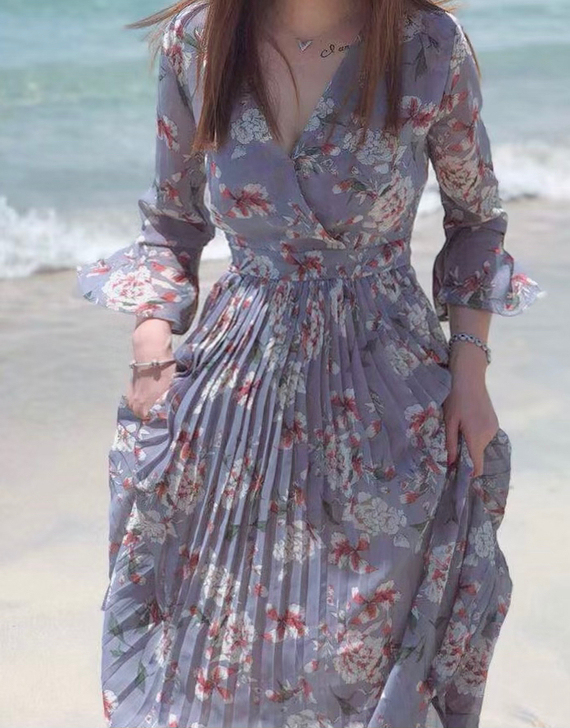 法式复古紫色碎花连衣裙子仙女装夏天2021...