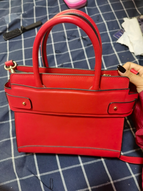 真皮二层牛皮女包可拆卸做工材质都很好，买了...