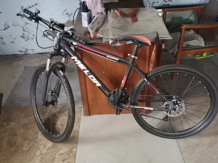 全新变速自行车，质量不好，当配件出