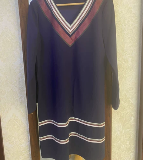 春秋冬皆可穿的中裙，2XL尺码，有轻微弹性...