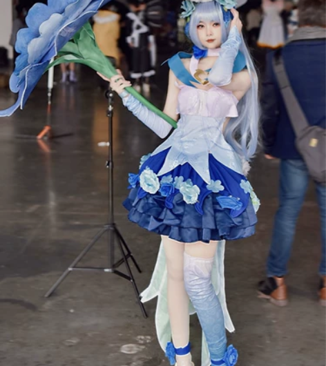 公孙离伴身皮大全套 全套包括 衣服s 配饰...