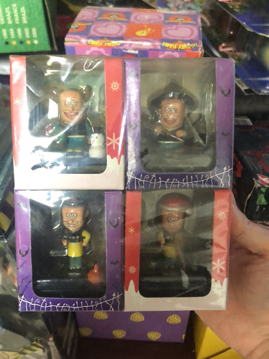 老夫子万圣节变装限量公仔 大番薯 omq正版