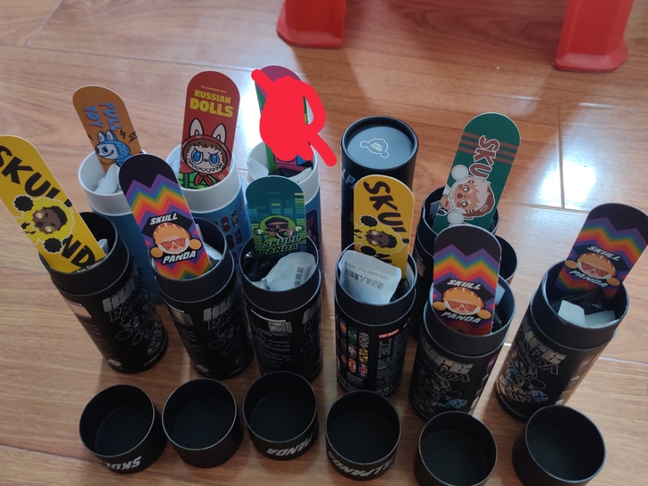 泡泡玛特拉布布手指滑板，sp熊喵热潮滑板，...