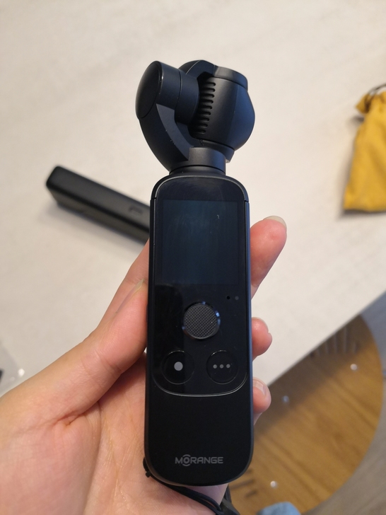 出几乎全新橙影云台摄像机