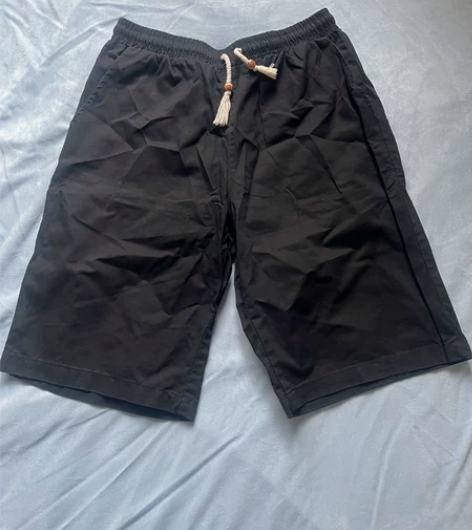 短裤，一条15，两条30包邮，爽快下单送小...