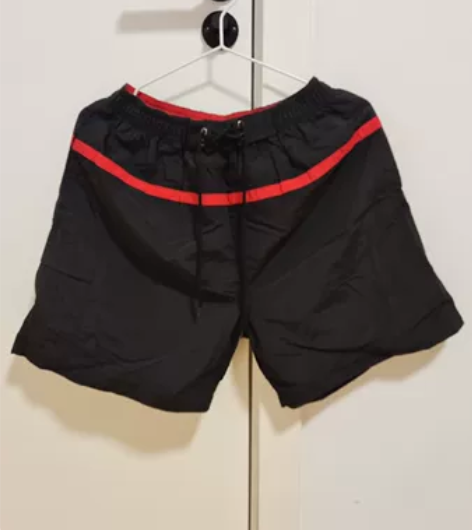 男士速干短裤，L码，20便宜出了。二手物品...