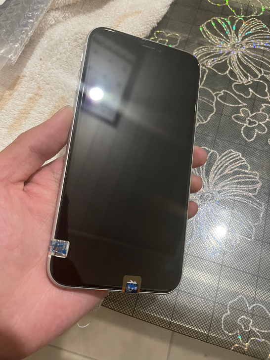 苹果xr，国行128G白色，电池寿命88，...