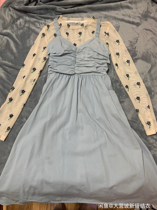 可交换套装裙，质量很好的裙子，尺码m，裙子...