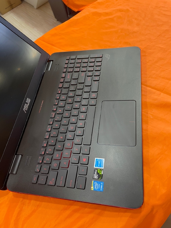 华硕ROG大屏i7游戏本笔记本