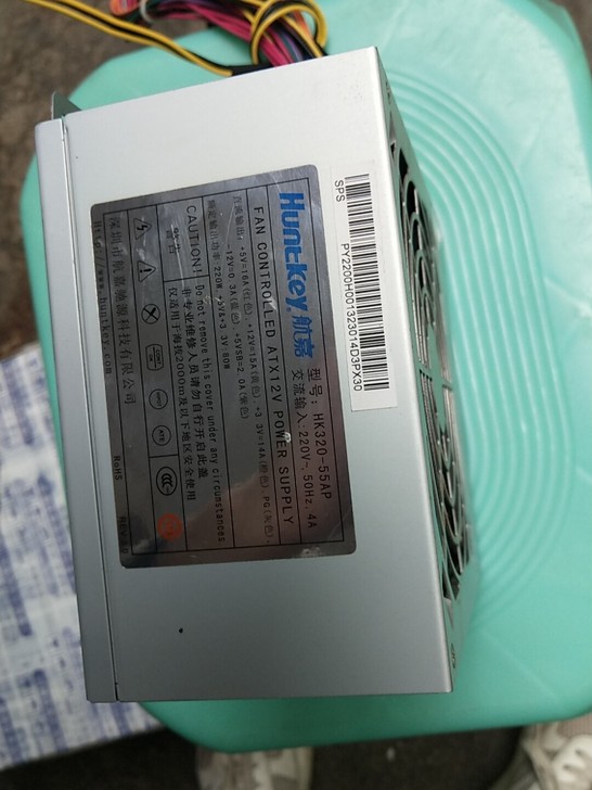 航嘉品牌电源，成色很新，正常使用，手机拍图...