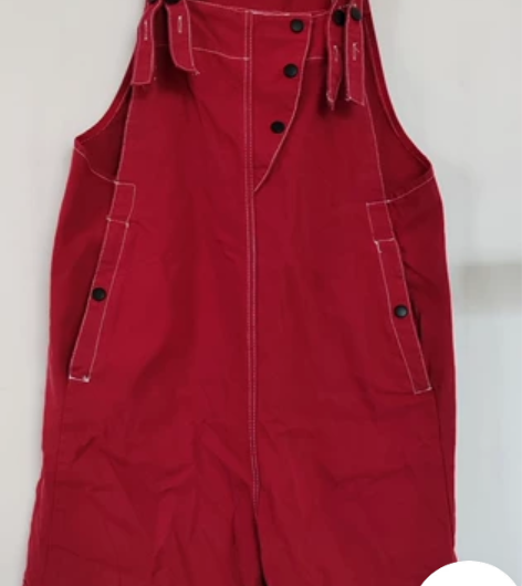 背带牛仔布休闲裤头。买来不适合自己，穿了一...