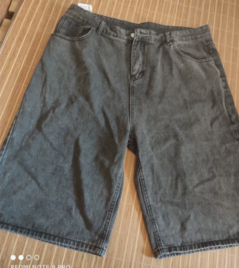 全新，4XL牛仔短裤，腰围99厘米，裤腿粗...