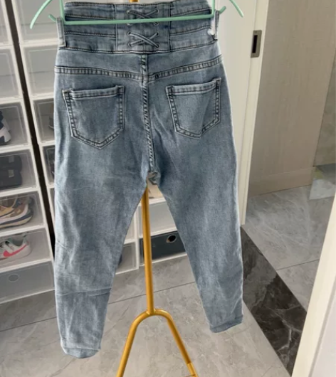 全新高腰加绒小脚裤 感兴趣的话点“我想要”...