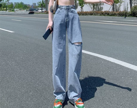 【出】几乎全新 破洞牛仔裤女高腰显瘦直筒小...