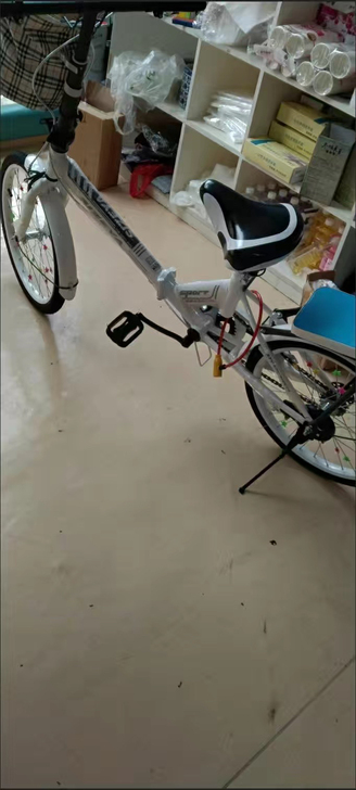 九成新自行车转手150。自提，不快递