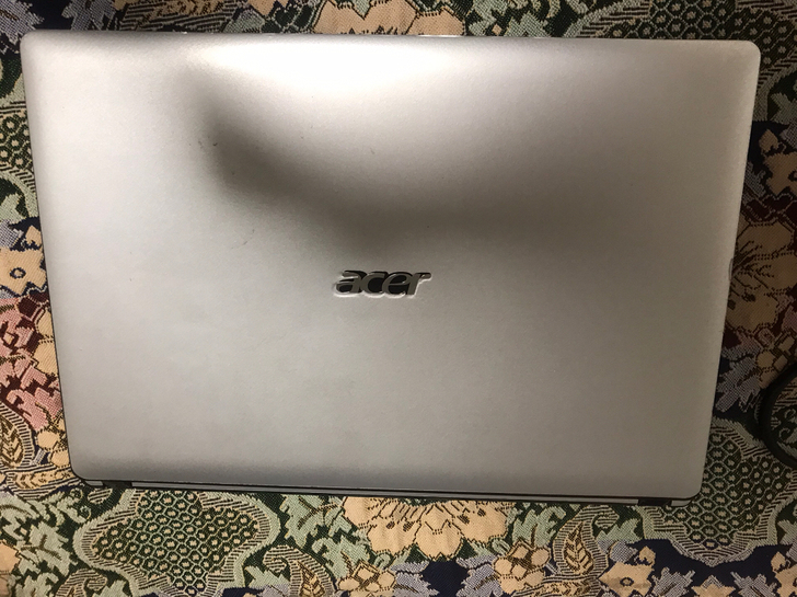 宏基 i5 4G内存 500G硬盘。电池好...