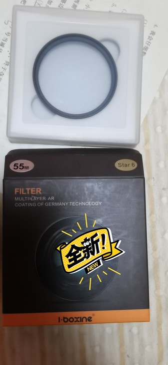 全新未使用过，一直闲置着，55mm镜头配套...