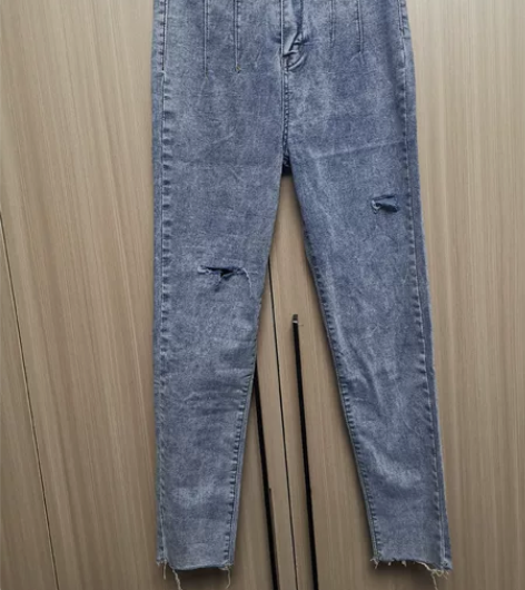 破洞牛仔裤女韩版紧身显瘦百搭铅笔小脚裤子潮...